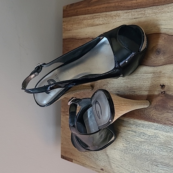 Guess High Heels - Picture 6 of 6